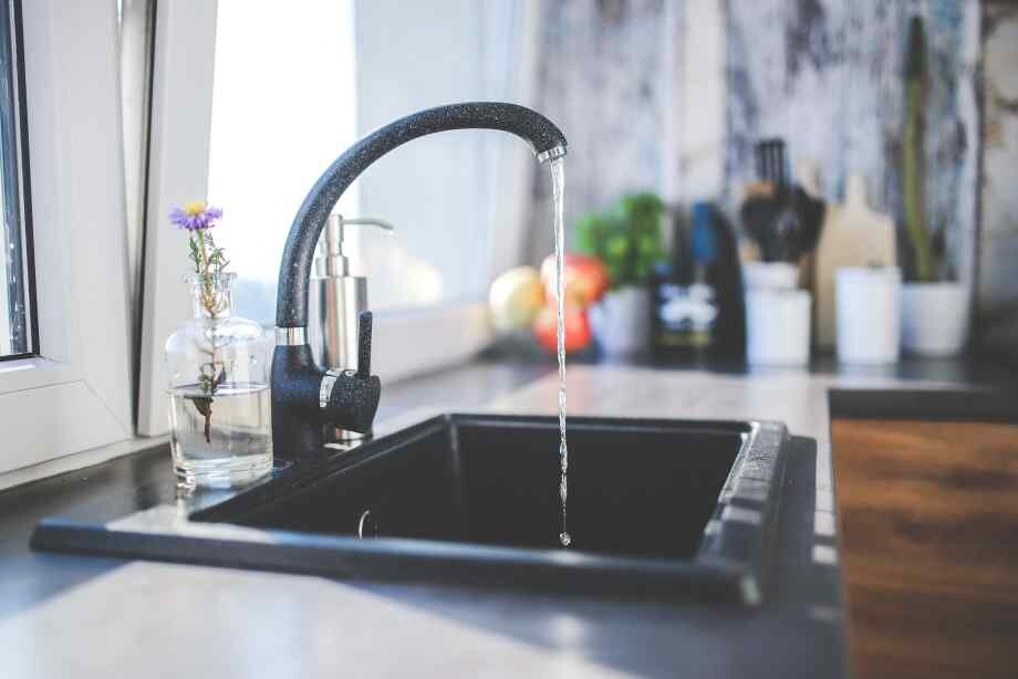 Comment changer un robinet de cuisine équipé d’une douchette