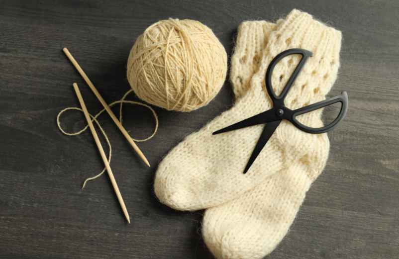 Crochets Pour Chaussettes De Noël En Métal - 4 Motifs (élan, Sapin, Bonhomme De Neige, Flocon) - Support Robuste Jusqu'à 4,5 Kg - 10