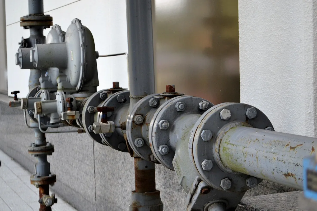 Application du chemisage sur une canalisation : technique de réhabilitation sans tranchée