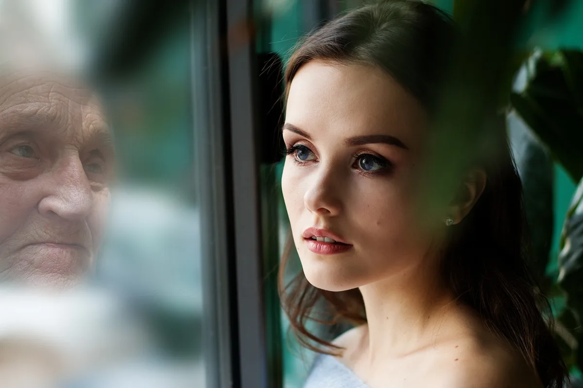 Comparaison visuelle entre images compressées WebP et AVIF